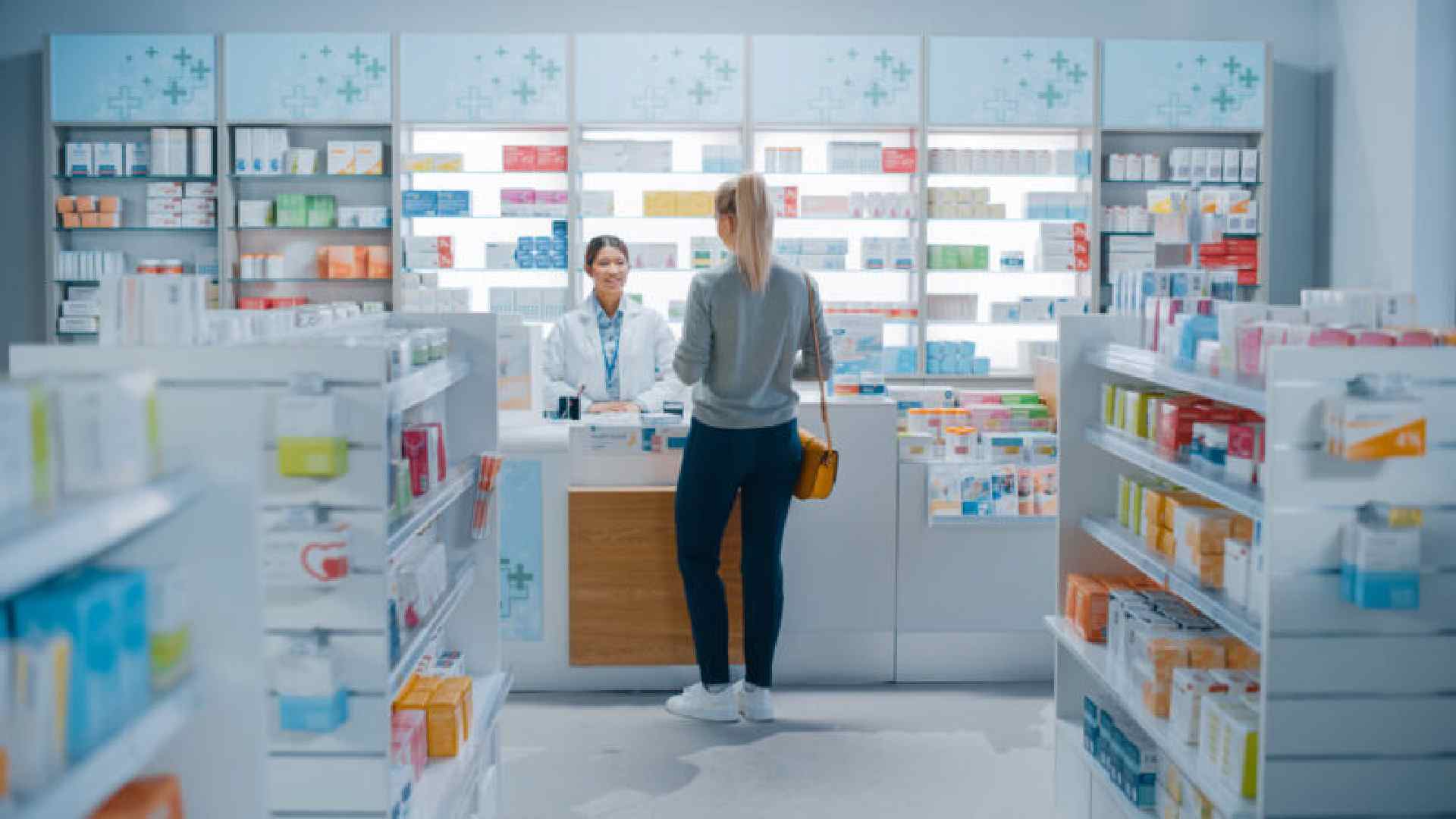 start a pharmacy in dubai